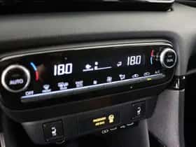 Toyota Yaris (2024) thumbnail 23