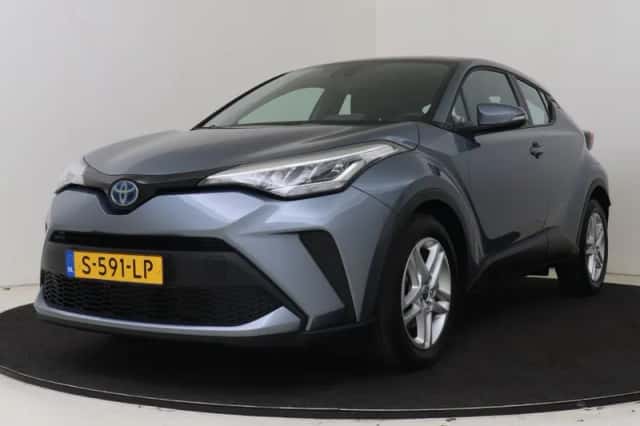 Toyota C-HR (2023) thumbnail 1