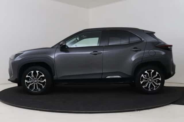 Toyota Yaris_Cross (2025) thumbnail 3