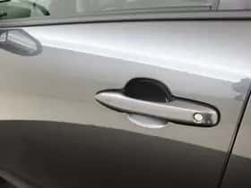 Toyota Yaris_Cross (2025) thumbnail 4
