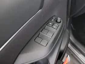Toyota Yaris_Cross (2025) thumbnail 9