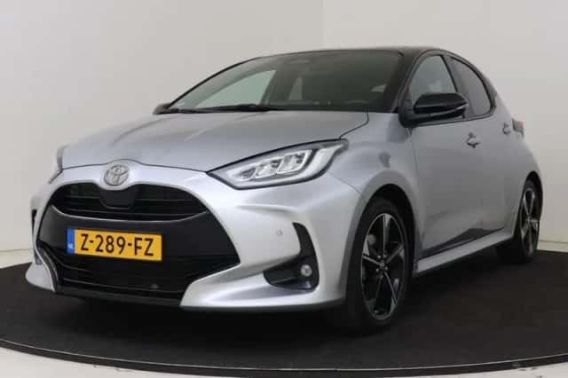 Toyota Yaris (2024) thumbnail 1