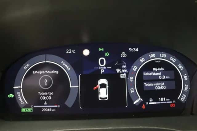 Toyota Yaris (2024) thumbnail 5