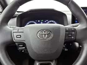 Toyota C-HR (2024) thumbnail 17