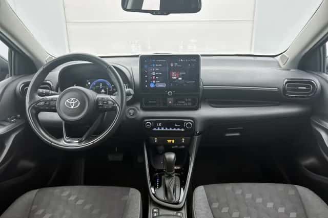 Toyota Yaris (2025) thumbnail 4