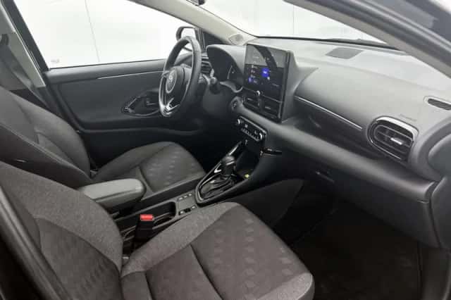Toyota Yaris (2025) thumbnail 6