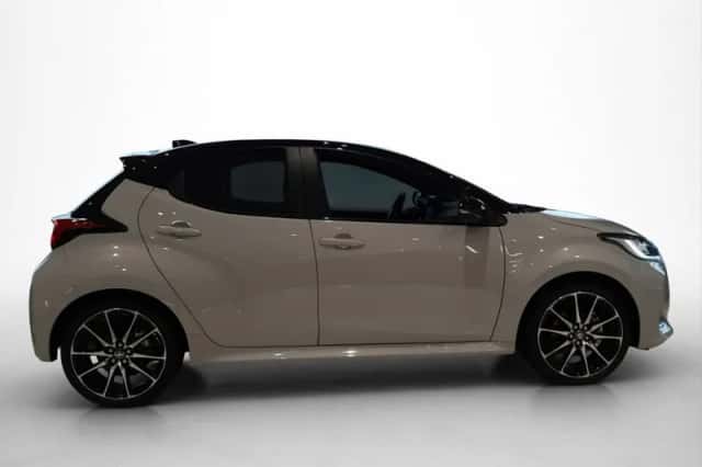 Toyota Yaris (2025) thumbnail 4