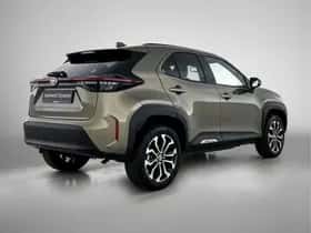 Toyota Yaris_Cross (2024) thumbnail 2