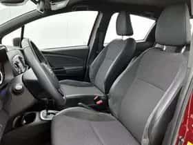 Toyota Yaris (2018) thumbnail 16