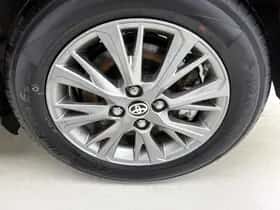 Toyota Yaris (2018) thumbnail 23