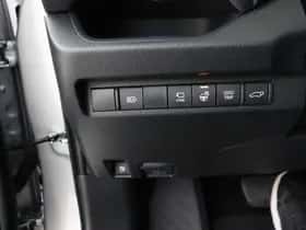 Toyota RAV4 (2025) thumbnail 13