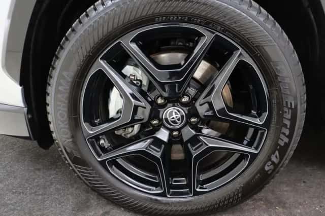 Toyota RAV4 (2025) thumbnail 5
