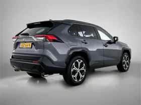 Toyota RAV4 (2025) thumbnail 2