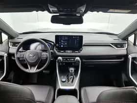 Toyota RAV4 (2025) thumbnail 4