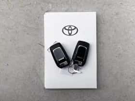 Toyota RAV4 (2025) thumbnail 33