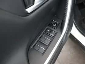 Toyota RAV4 (2019) thumbnail 19