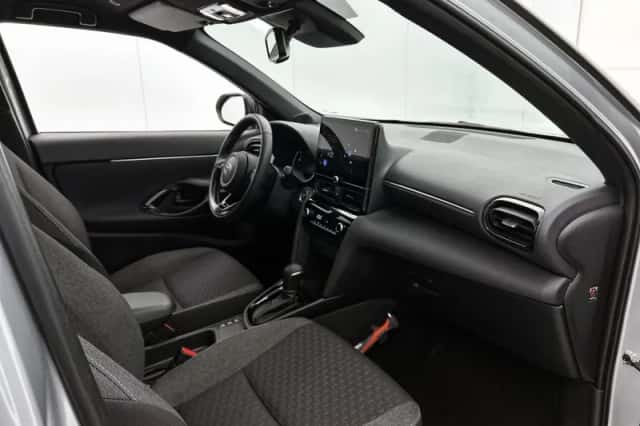 Toyota Yaris_Cross (2025) thumbnail 6