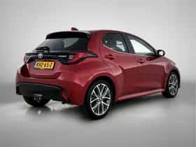 Toyota Yaris (2022) thumbnail 2