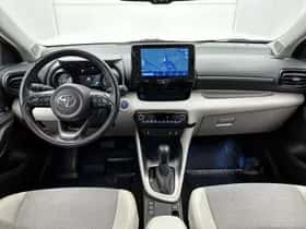 Toyota Yaris (2022) thumbnail 4
