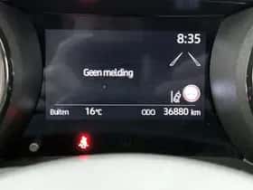 Toyota Yaris (2022) thumbnail 5