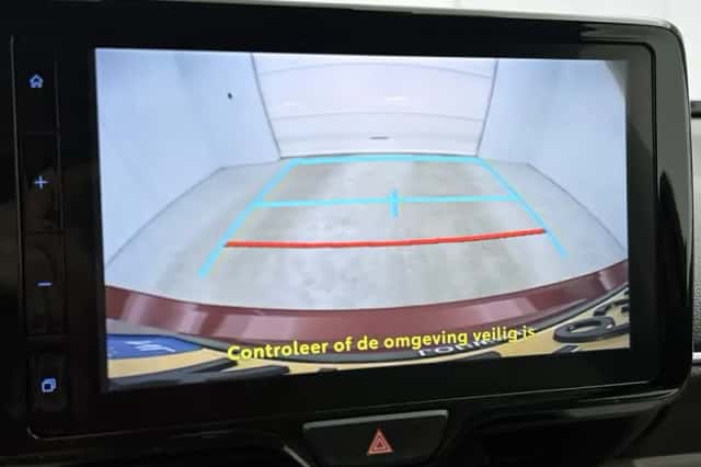 Toyota Yaris (2022) thumbnail 6
