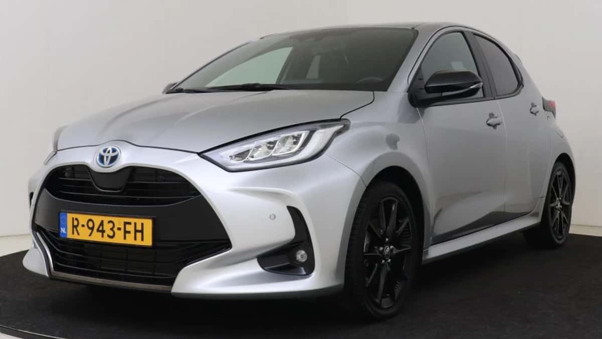 Toyota Yaris (2022) — foto 1