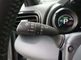 Toyota Yaris (2022) thumbnail 17