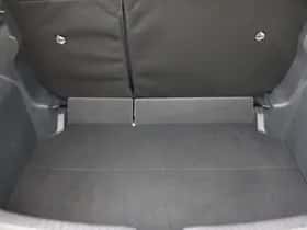Toyota Yaris (2022) thumbnail 32