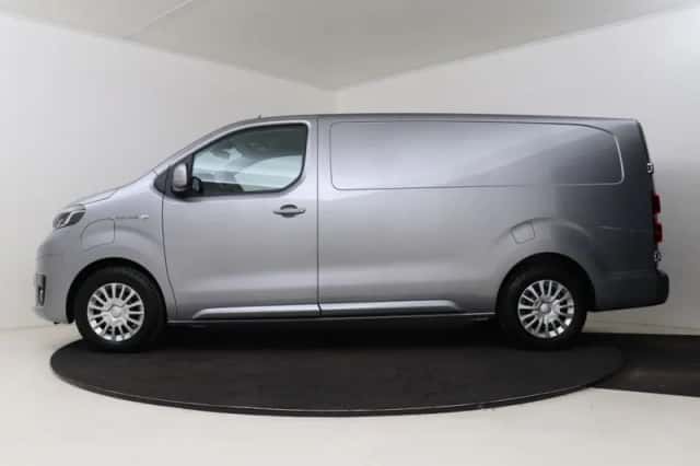 Toyota Proace (2025) thumbnail 3