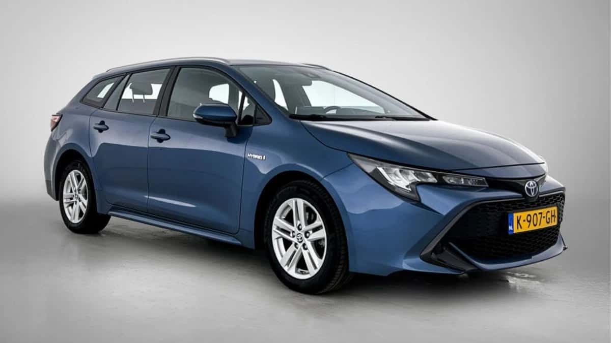 Toyota Corolla_Touring_Sports (2020) — foto 1