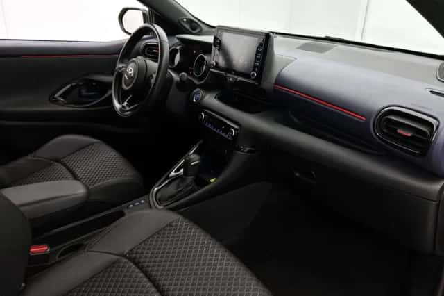 Toyota Yaris (2022) thumbnail 6