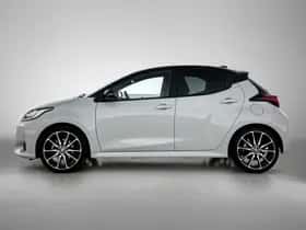 Toyota Yaris (2023) thumbnail 3