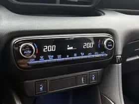 Toyota Yaris (2023) thumbnail 9