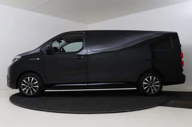 Toyota Proace (2025) thumbnail 3