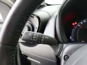 Toyota Aygo (2022) thumbnail 17