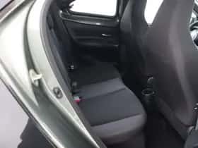 Toyota Aygo (2022) thumbnail 35