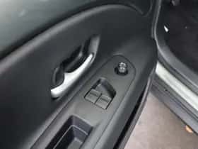 Toyota Aygo (2022) thumbnail 9