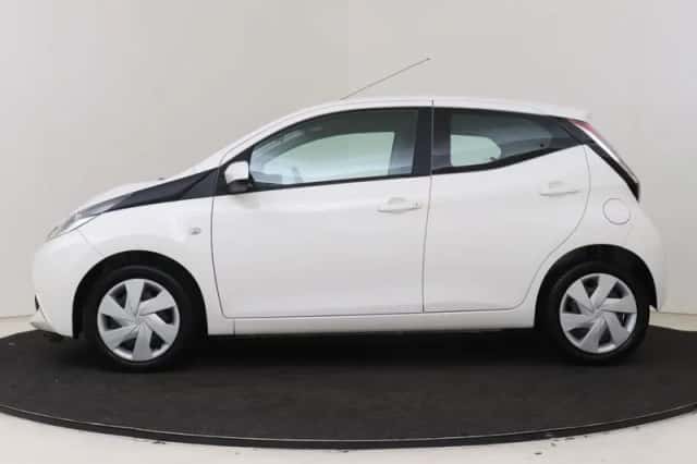 Toyota Aygo (2018) thumbnail 3