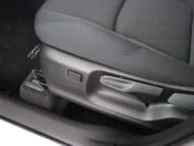 Toyota Corolla_Cross (2025) thumbnail 10