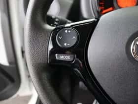 Toyota Aygo (2020) thumbnail 11