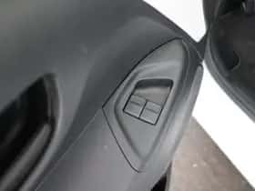 Toyota Aygo (2020) thumbnail 9