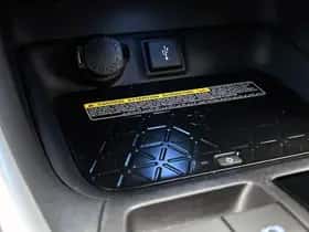 Toyota RAV4 (2021) thumbnail 26