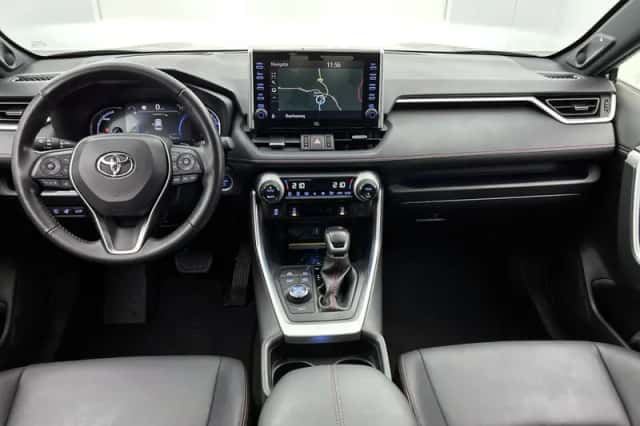 Toyota RAV4 (2021) thumbnail 4