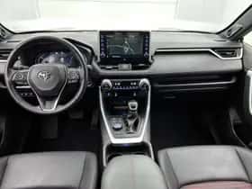 Toyota RAV4 (2021) thumbnail 4