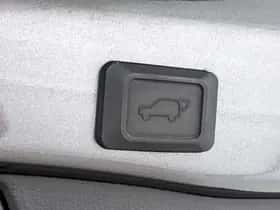 Toyota RAV4 (2021) thumbnail 31