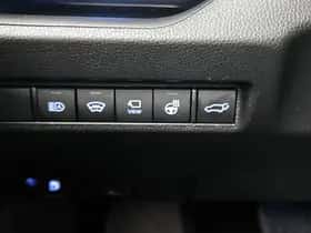 Toyota RAV4 (2021) thumbnail 42