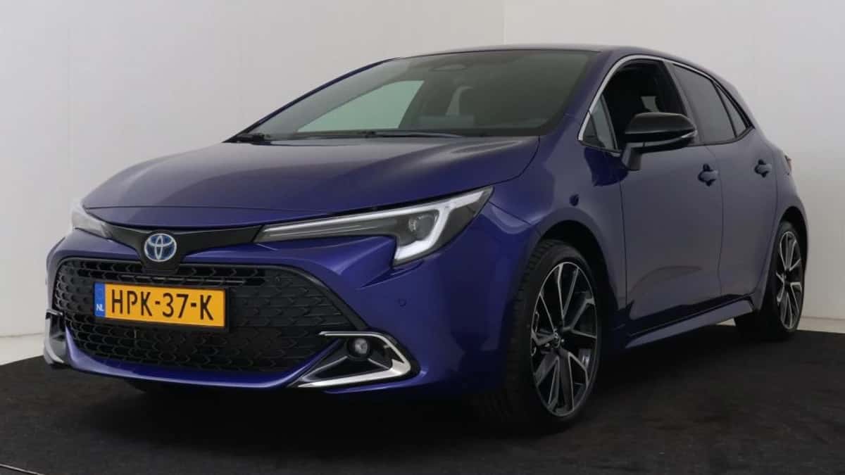 Toyota Corolla (2025) — foto 1
