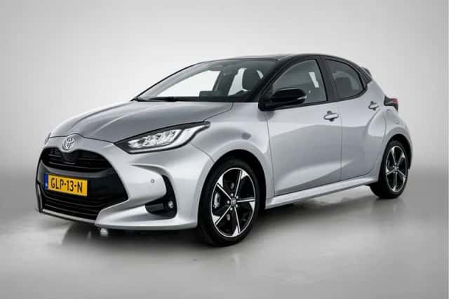 Toyota Yaris (2024) thumbnail 1
