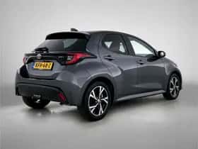Toyota Yaris (2024) thumbnail 2
