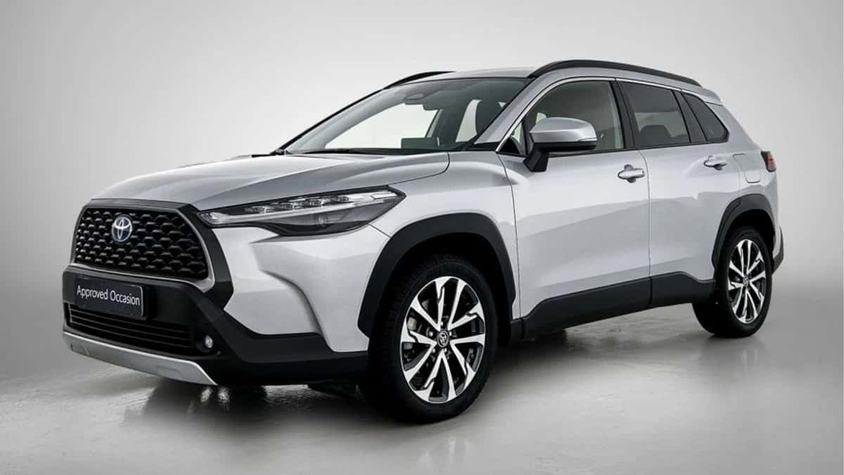 Toyota Corolla_Cross (2024) — foto 1